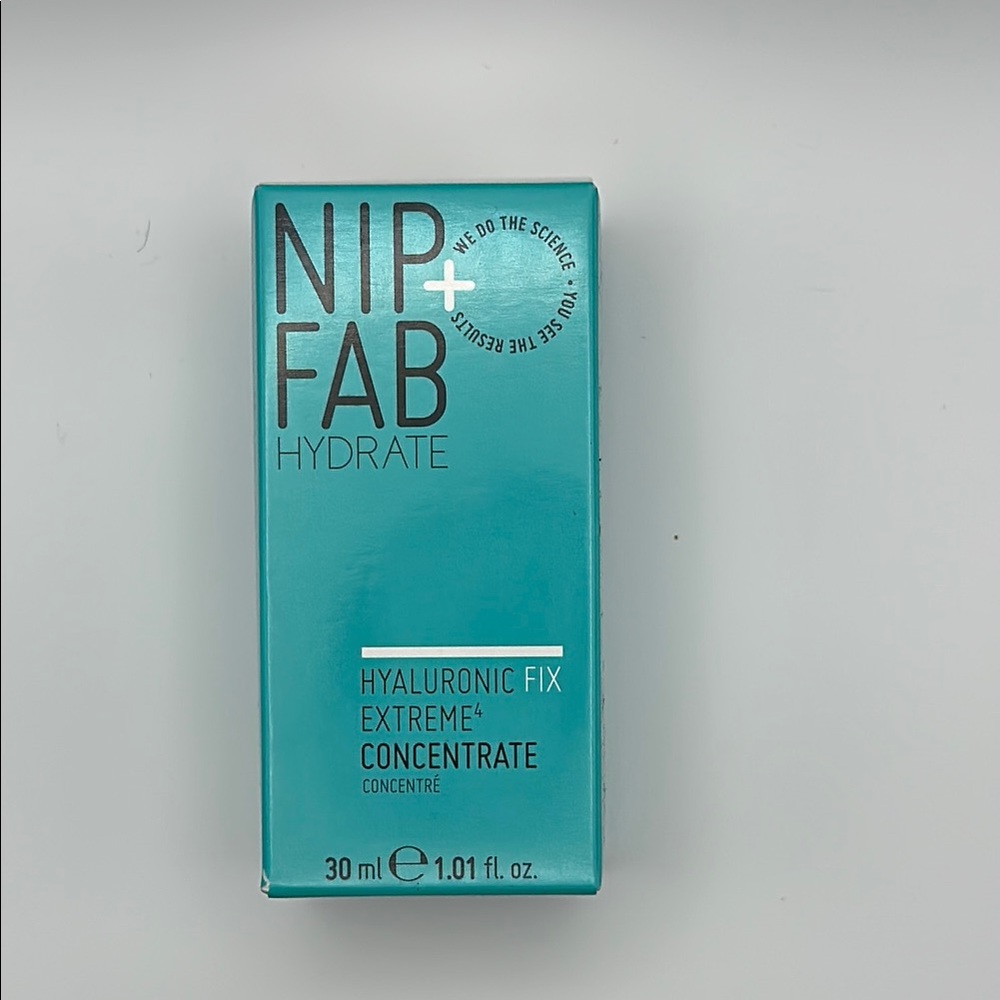 NIP+FAB Hydrate Hyaluronic Fix Extreme4 Concentrate